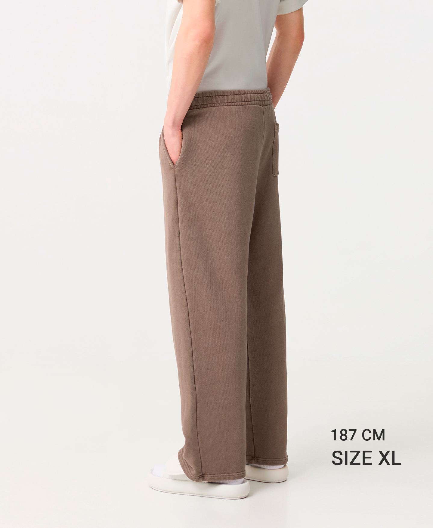 600 GSM 'Vulcan' Straight-leg Pants