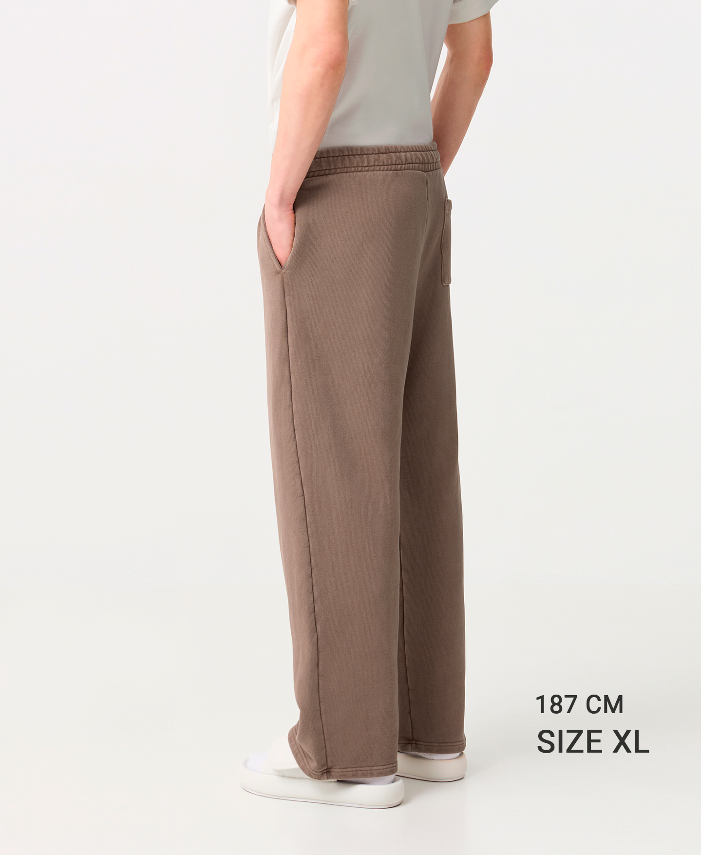 600 GSM 'Vintage Olive' Straight-leg Pants